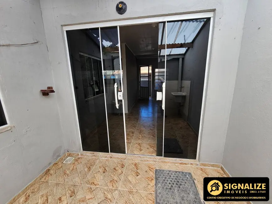 Foto 2 de Casa com 1 quarto à venda, 120m2 em Cabo Frio - RJ
