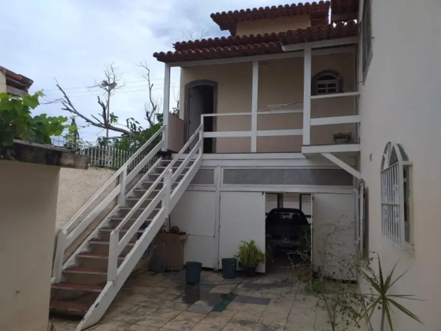 Foto 2 de Casa com 6 quartos à venda e para alugar, 450m2 em Jardim Excelsior, Cabo Frio - RJ