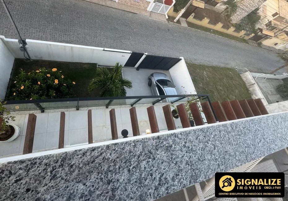 Foto 3 de Casa de Condomínio com 4 quartos à venda, 206m2 em Peró, Cabo Frio - RJ