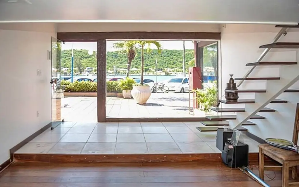 Foto 2 de Sala Comercial à venda, 30m2 em Centro, Cabo Frio - RJ