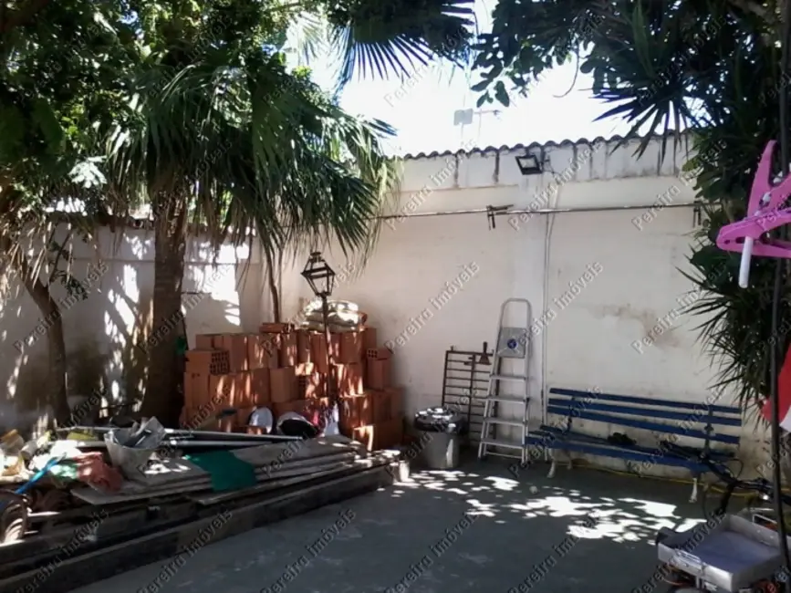 Foto 2 de Sobrado com 3 quartos à venda, 100m2 em Jardim Excelsior, Cabo Frio - RJ