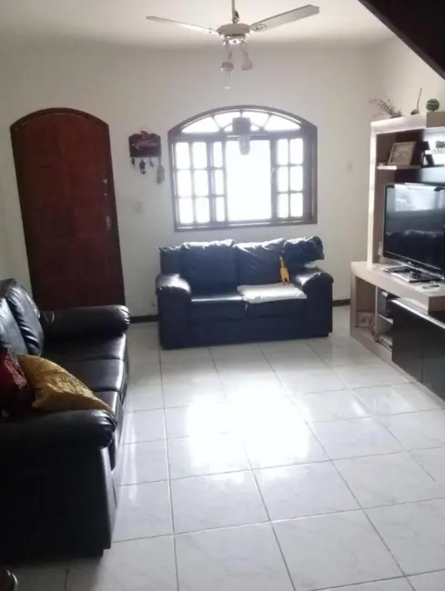 Foto 3 de Casa de Condomínio com 2 quartos à venda em Ogiva, Cabo Frio - RJ