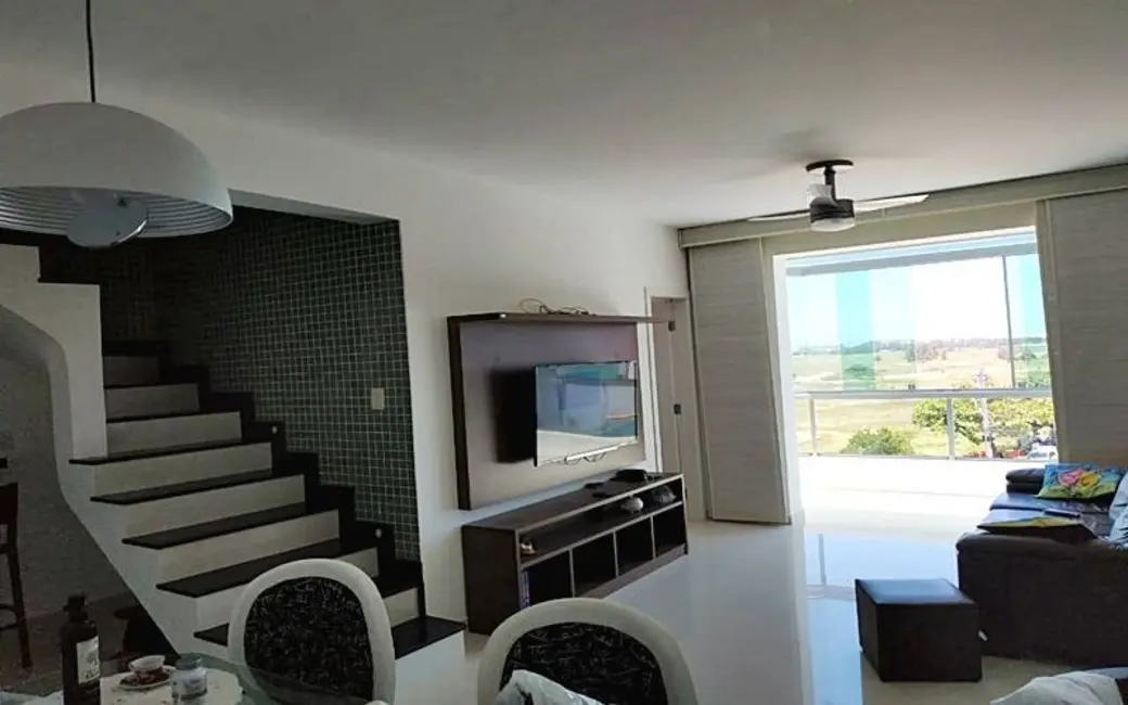 Foto 2 de Cobertura com 4 quartos à venda, 220m2 em Cabo Frio - RJ
