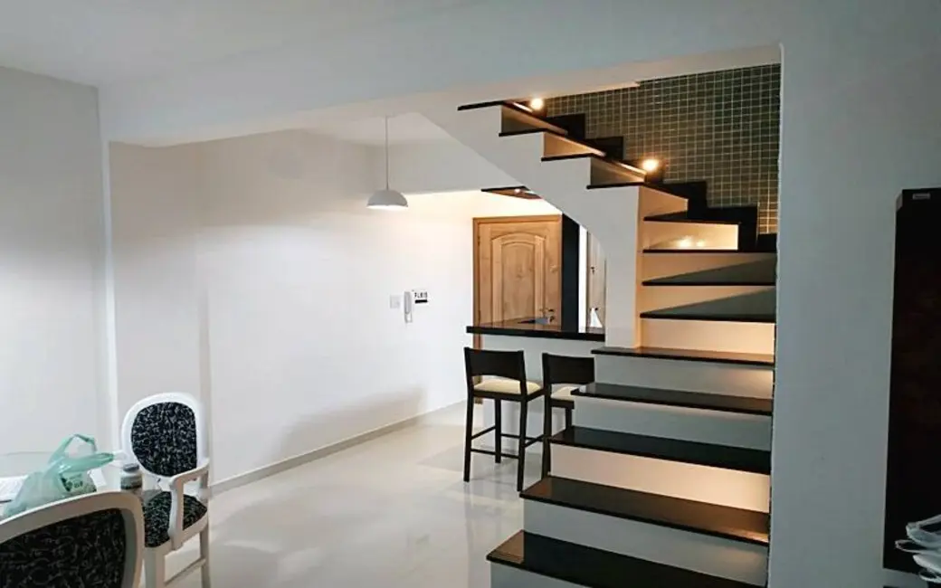 Foto 5 de Cobertura com 4 quartos à venda, 220m2 em Cabo Frio - RJ