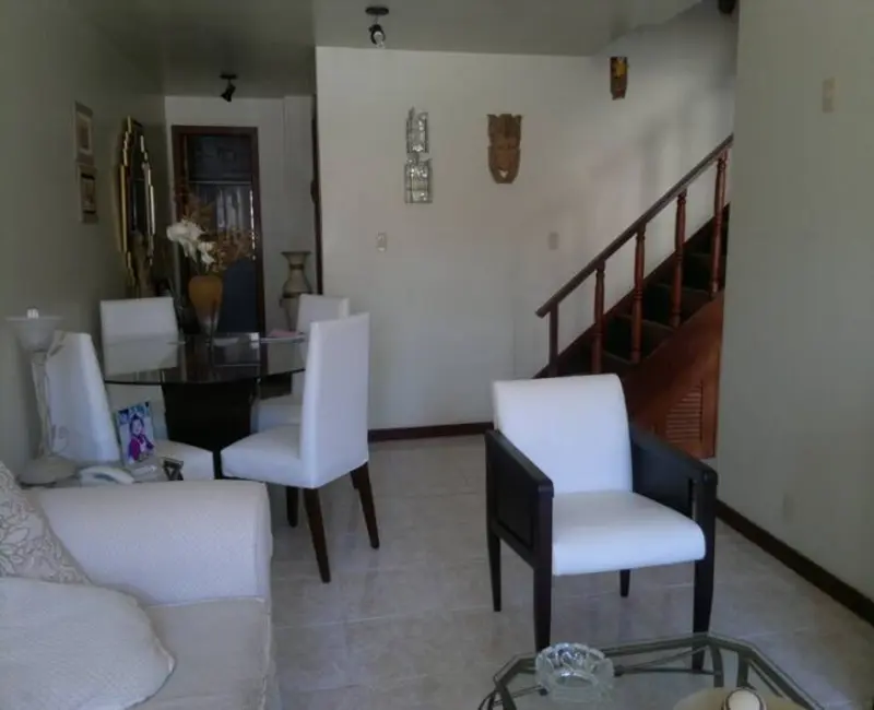 Foto 3 de Casa de Condomínio com 3 quartos à venda, 137m2 em Portinho, Cabo Frio - RJ