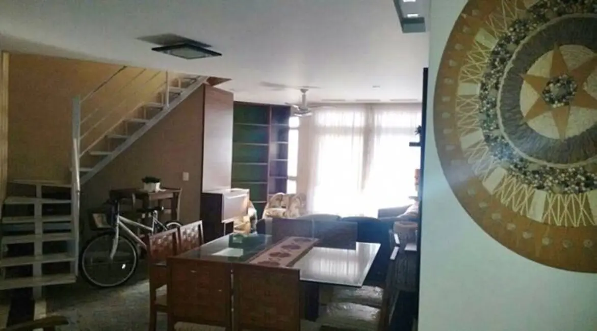 Foto 4 de Cobertura com 5 quartos à venda, 249m2 em Braga, Cabo Frio - RJ