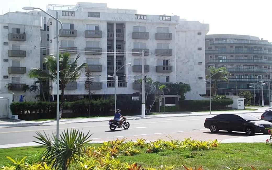 Foto 3 de Cobertura com 3 quartos à venda, 138m2 em Algodoal, Cabo Frio - RJ