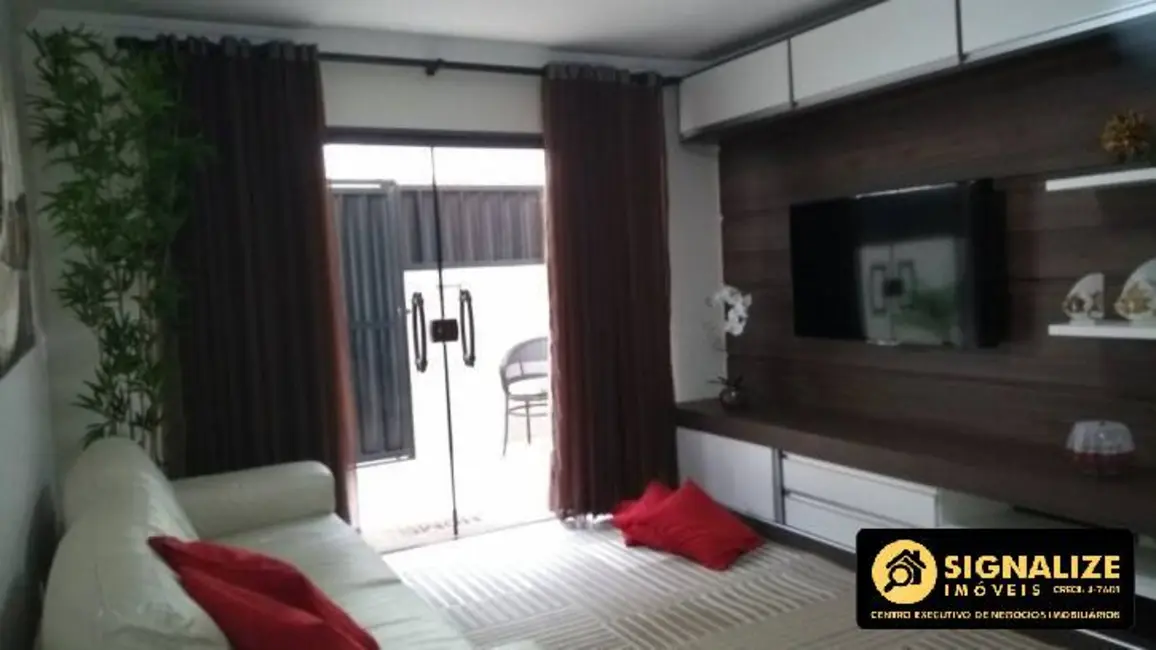 Foto 4 de Casa com 3 quartos à venda, 600m2 em Jardim Caiçara, Cabo Frio - RJ