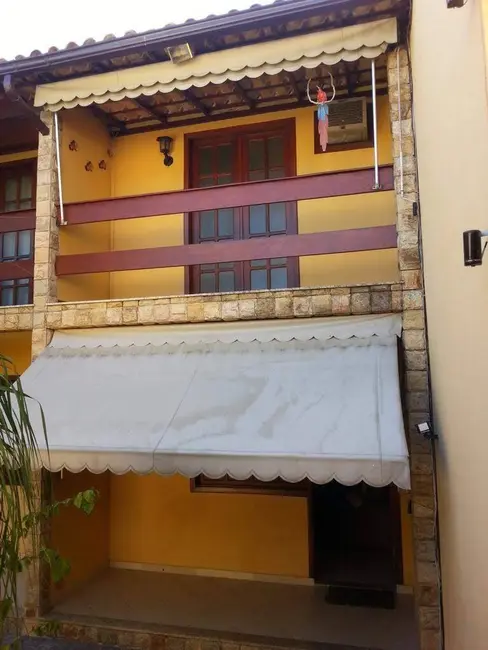 Foto 3 de Casa de Condomínio com 3 quartos à venda, 73m2 em Ogiva, Cabo Frio - RJ