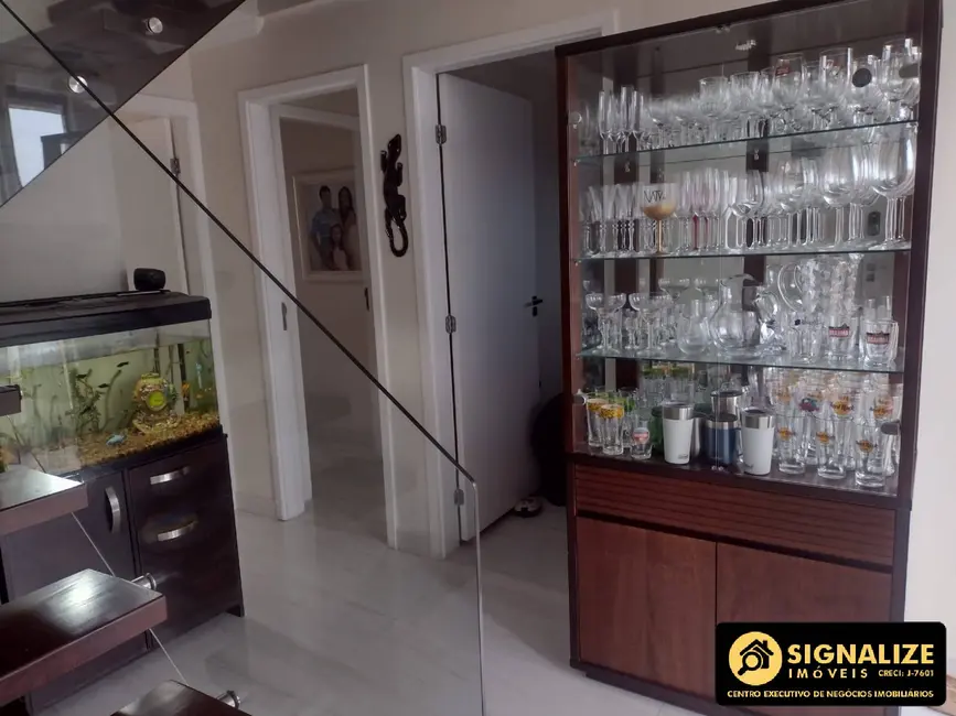 Cobertura com 3 quartos à venda, 120m2 em Braga, Cabo Frio - RJ - imagem 5 Foto 5 de Cobertura com 3 quartos à venda, 120m2 em Braga, Cabo Frio - RJ