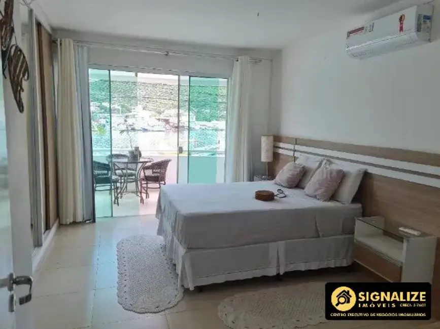 Foto 3 de Casa com 4 quartos à venda, 100m2 em Portinho, Cabo Frio - RJ