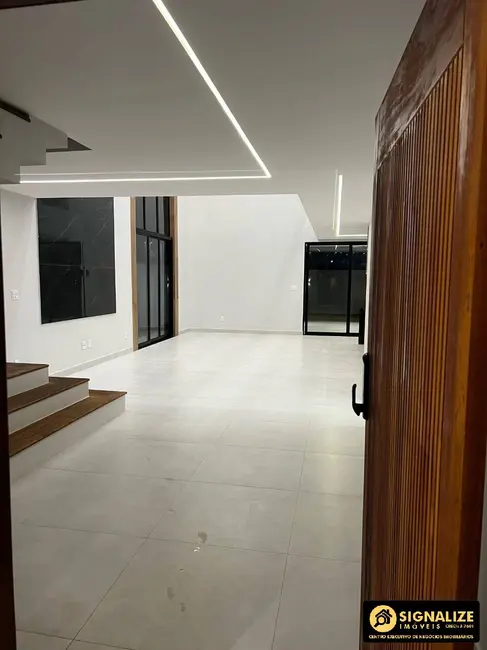 Casa com 4 quartos à venda, 325m2 em Nova São Pedro, Sao Pedro Da Aldeia - RJ - imagem 7 Foto 7 de Casa com 4 quartos à venda, 325m2 em Nova São Pedro, Sao Pedro Da Aldeia - RJ