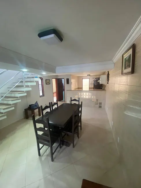 Foto 4 de Casa com 4 quartos à venda, 180m2 em Vila Blanche, Cabo Frio - RJ