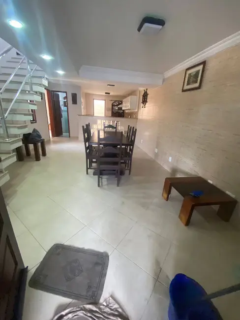 Foto 2 de Casa com 4 quartos à venda, 180m2 em Vila Blanche, Cabo Frio - RJ