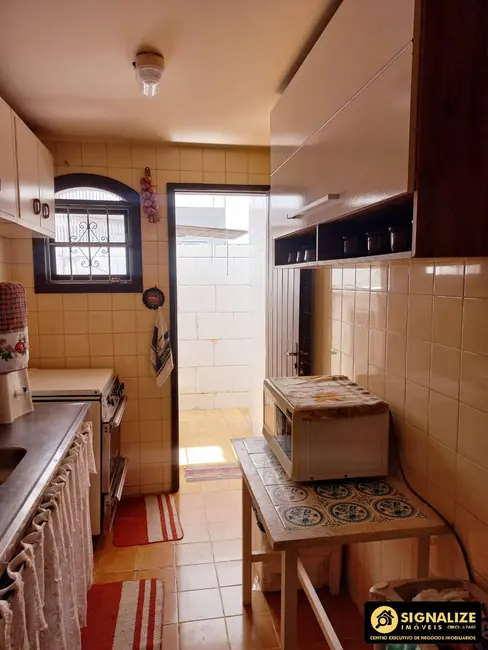 Casa de Condomínio com 3 quartos à venda, 100m2 em Ogiva, Cabo Frio - RJ - imagem 4 Foto 4 de Casa de Condomínio com 3 quartos à venda, 100m2 em Ogiva, Cabo Frio - RJ