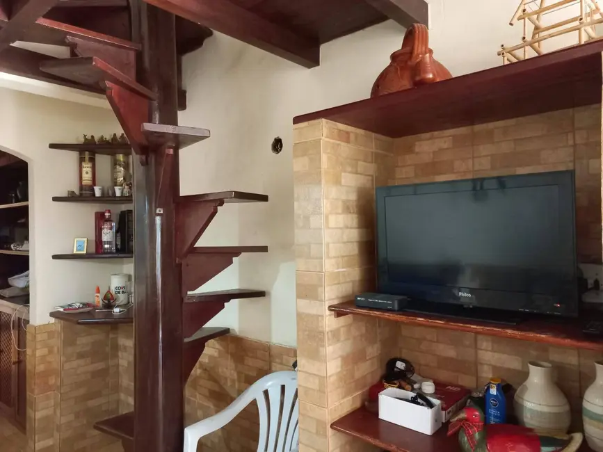 Foto 1 de Casa de Condomínio com 3 quartos à venda, 100m2 em Ogiva, Cabo Frio - RJ