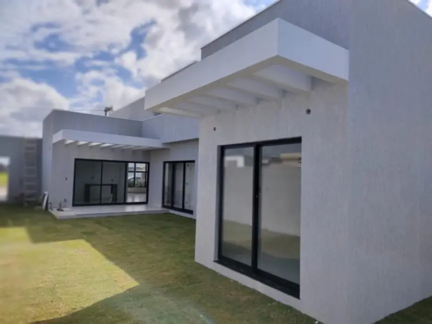 Foto 4 de Casa de Condomínio com 3 quartos à venda, 165m2 em Ogiva, Cabo Frio - RJ