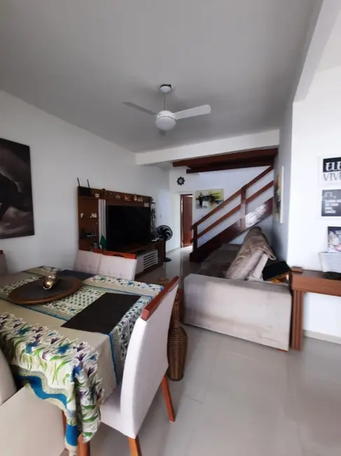 Foto 5 de Sobrado com 3 quartos à venda, 107m2 em Peró, Cabo Frio - RJ