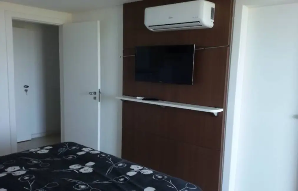 Foto 8 de Apartamento com 4 quartos à venda, 227m2 em Braga, Cabo Frio - RJ