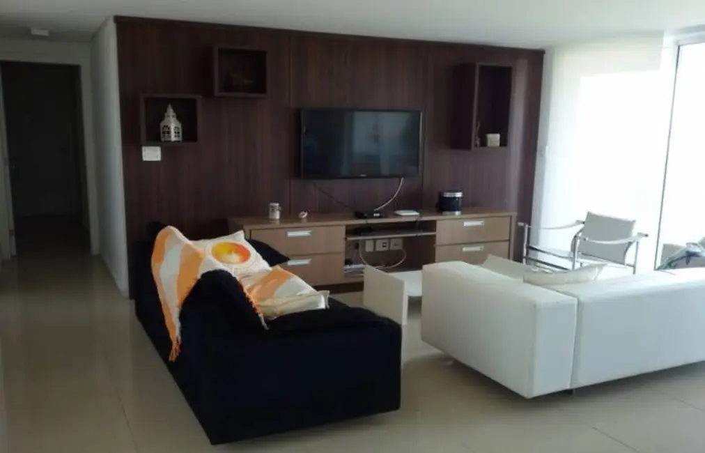 Foto 3 de Apartamento com 4 quartos à venda, 227m2 em Braga, Cabo Frio - RJ