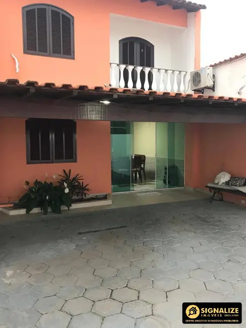 Casa de Condomínio com 3 quartos à venda, 90m2 em Jardim Flamboyant, Cabo Frio - RJ - imagem 4 Foto 4 de Casa de Condomínio com 3 quartos à venda, 90m2 em Jardim Flamboyant, Cabo Frio - RJ
