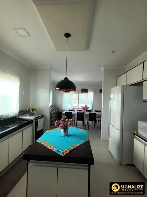 Casa de Condomínio com 3 quartos à venda, 300m2 em Peró, Cabo Frio - RJ - imagem 8 Foto 8 de Casa de Condomínio com 3 quartos à venda, 300m2 em Peró, Cabo Frio - RJ