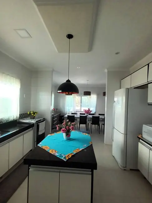 Foto 8 de Casa de Condomínio com 3 quartos à venda, 300m2 em Peró, Cabo Frio - RJ