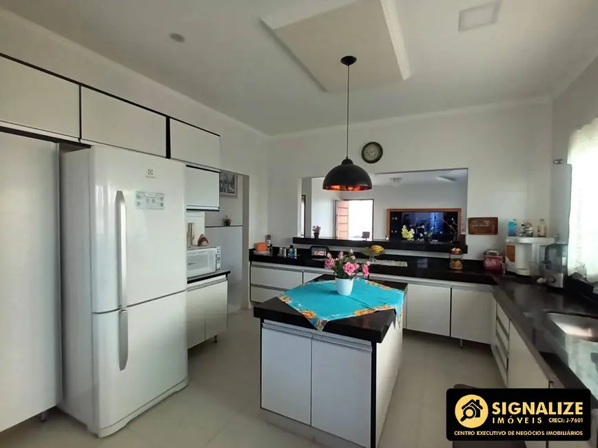 Casa de Condomínio com 3 quartos à venda, 300m2 em Peró, Cabo Frio - RJ - imagem 6 Foto 6 de Casa de Condomínio com 3 quartos à venda, 300m2 em Peró, Cabo Frio - RJ