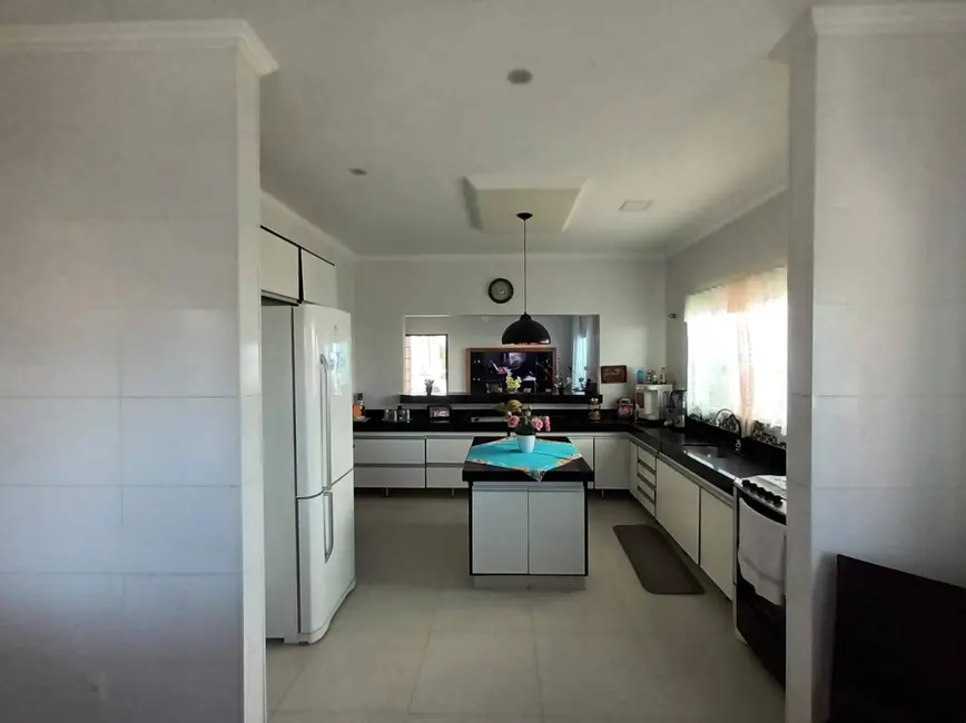 Foto 5 de Casa de Condomínio com 3 quartos à venda, 300m2 em Peró, Cabo Frio - RJ