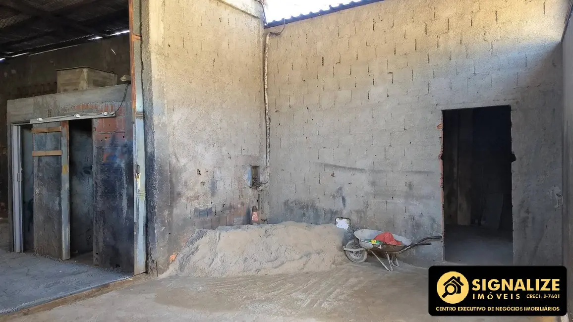 Armazém / Galpão para alugar, 400m2 em Jardim Peró, Cabo Frio - RJ - imagem 5 Foto 5 de Armazém / Galpão para alugar, 400m2 em Jardim Peró, Cabo Frio - RJ