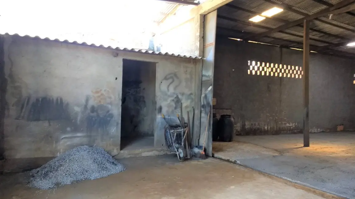 Foto 4 de Armazém / Galpão para alugar, 400m2 em Jardim Peró, Cabo Frio - RJ