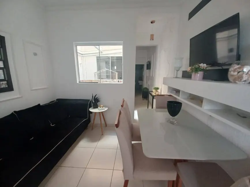 Foto 2 de Apartamento com 1 quarto à venda, 45m2 em Praia do Siqueira, Cabo Frio - RJ