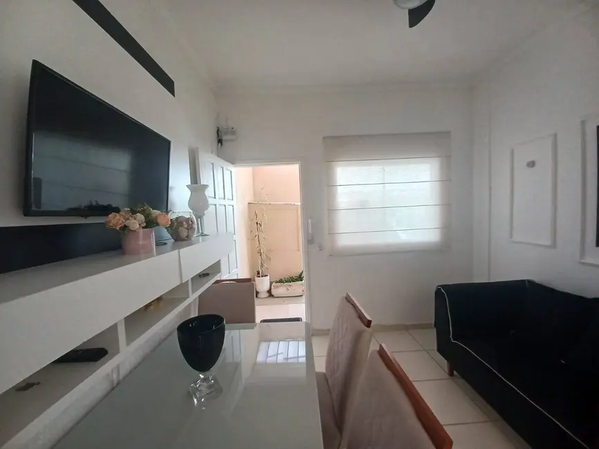 Foto 1 de Apartamento com 1 quarto à venda, 45m2 em Praia do Siqueira, Cabo Frio - RJ
