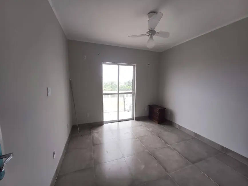 Foto 9 de Apartamento com 2 quartos à venda, 70m2 em Cabo Frio - RJ