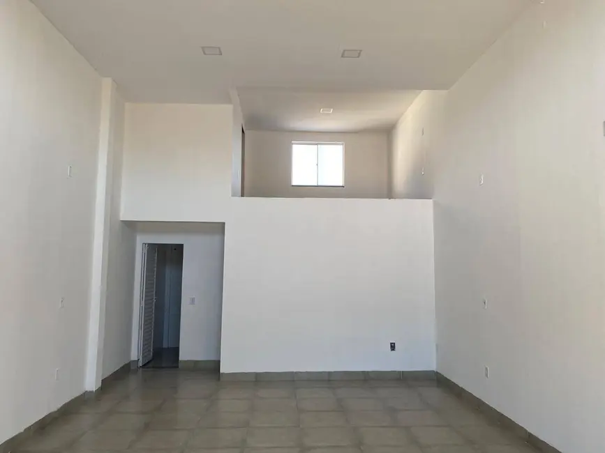 Foto 1 de Loja à venda, 40m2 em Cabo Frio - RJ