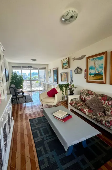 Foto 2 de Cobertura com 4 quartos à venda, 180m2 em Vila Nova, Cabo Frio - RJ