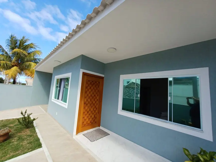 Foto 2 de Casa de Condomínio com 3 quartos à venda, 300m2 em Peró, Cabo Frio - RJ