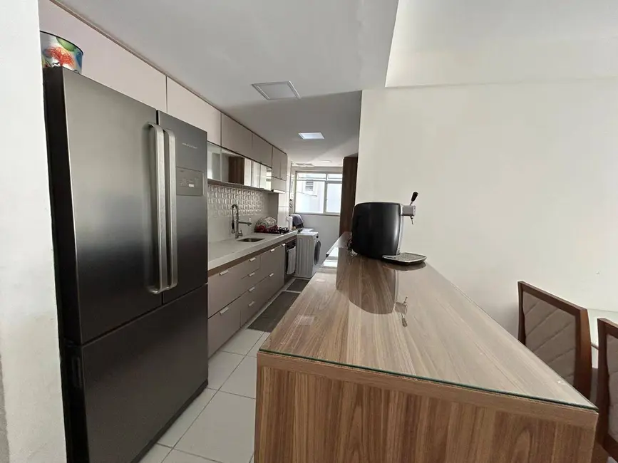 Foto 9 de Apartamento com 3 quartos à venda, 119m2 em Braga, Cabo Frio - RJ