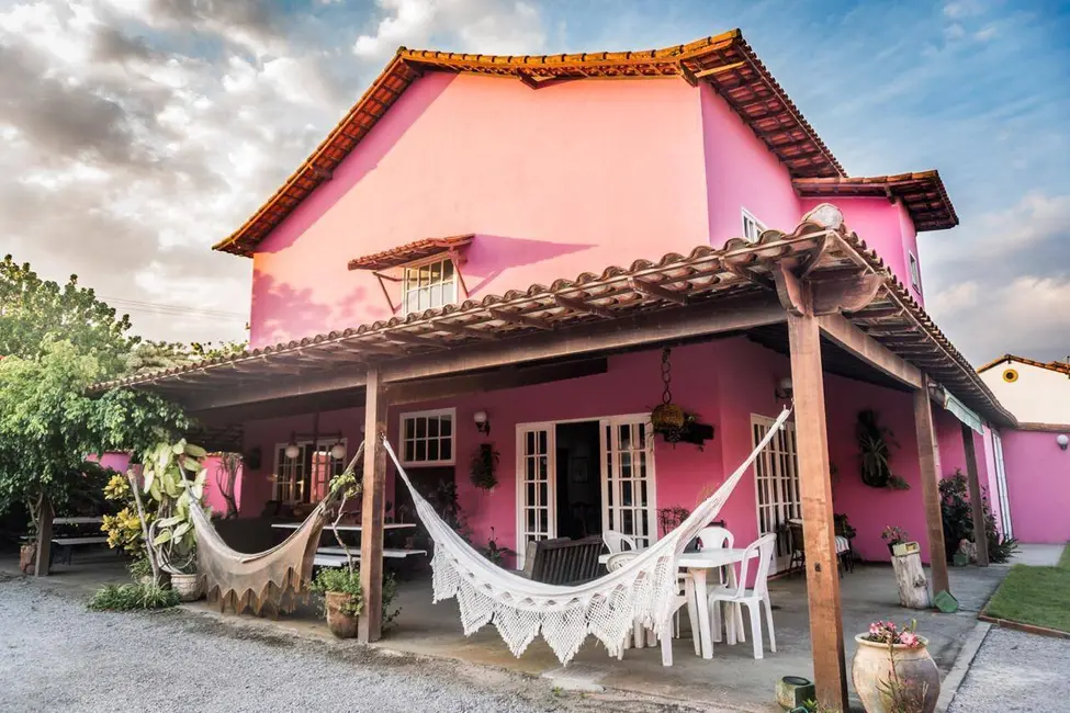 Foto 2 de Casa com 7 quartos à venda, 900m2 em Miguel Couto, Cabo Frio - RJ