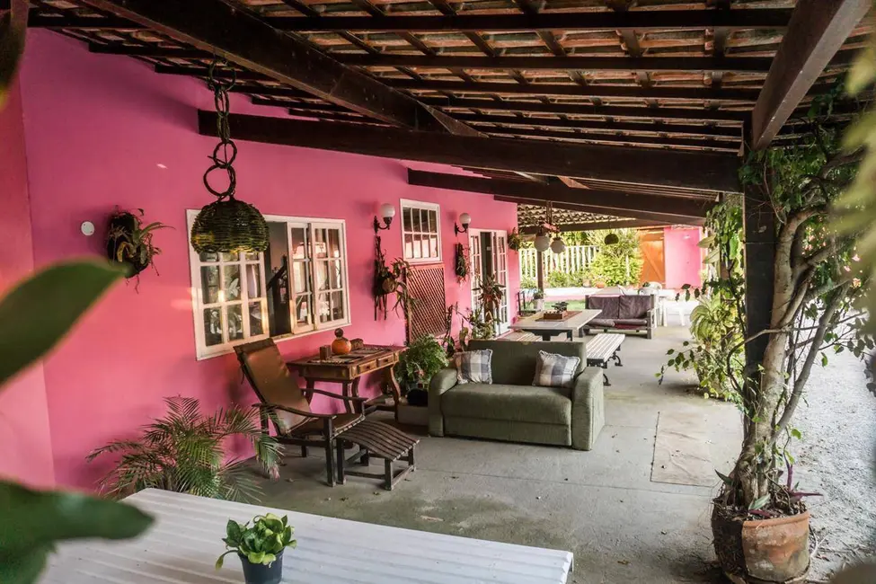 Foto 6 de Casa com 7 quartos à venda, 900m2 em Miguel Couto, Cabo Frio - RJ