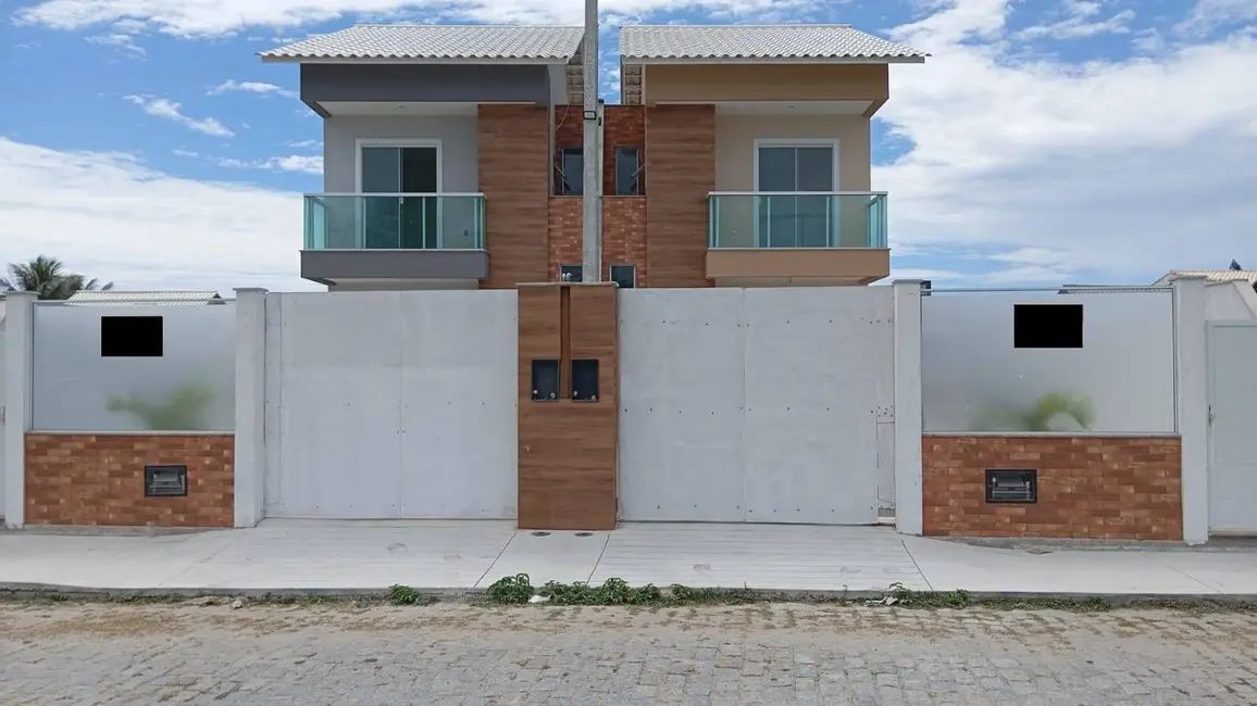 Foto 1 de Casa com 4 quartos à venda, 220m2 em Cabo Frio - RJ
