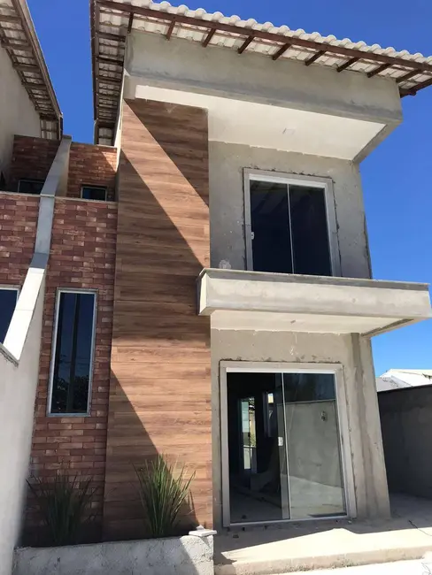 Foto 4 de Casa com 4 quartos à venda, 220m2 em Cabo Frio - RJ