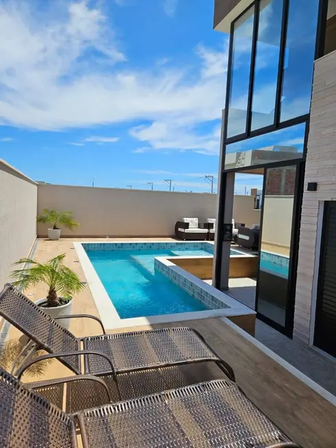 Foto 5 de Casa de Condomínio com 4 quartos à venda, 252m2 em Ogiva, Cabo Frio - RJ