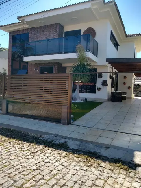 Foto 1 de Casa de Condomínio com 3 quartos à venda, 200m2 em Praia do Siqueira, Cabo Frio - RJ
