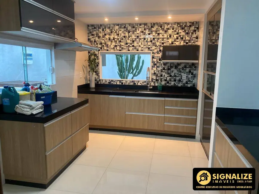 Casa com 4 quartos à venda, 175m2 em Portinho, Cabo Frio - RJ - imagem 8 Foto 8 de Casa com 4 quartos à venda, 175m2 em Portinho, Cabo Frio - RJ