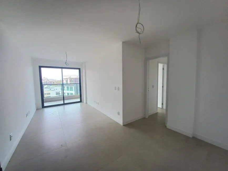 Foto 7 de Apartamento com 3 quartos à venda, 105m2 em Algodoal, Cabo Frio - RJ