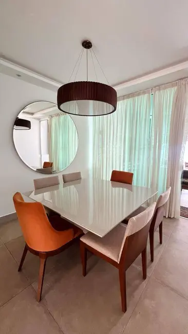 Foto 3 de Casa com 4 quartos à venda, 225m2 em Cabo Frio - RJ