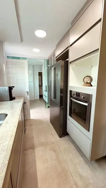 Foto 5 de Casa com 4 quartos à venda, 225m2 em Cabo Frio - RJ