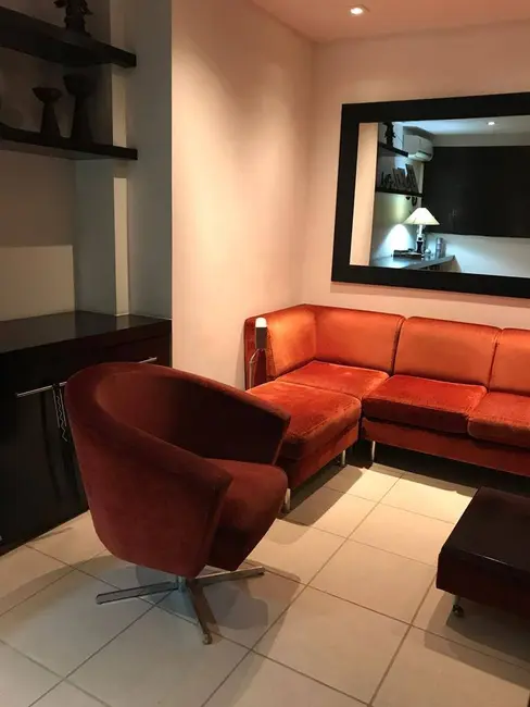 Foto 2 de Cobertura com 3 quartos à venda, 180m2 em Centro, Cabo Frio - RJ