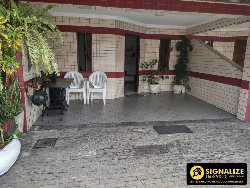 Foto 2 de Casa de Condomínio com 2 quartos à venda, 98m2 em Palmeiras, Cabo Frio - RJ